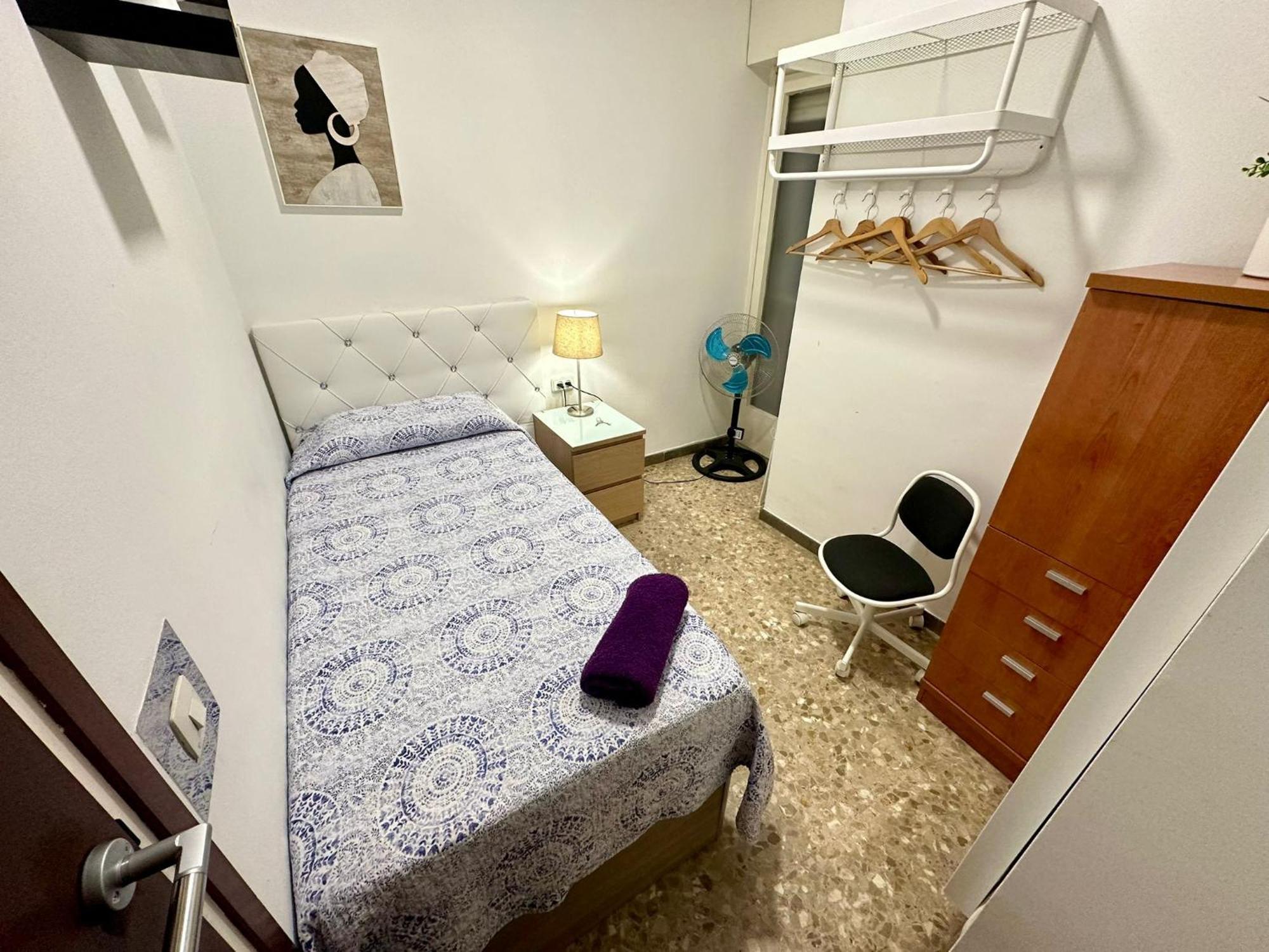 Alojamiento En Sepulveda Bed & Breakfast *